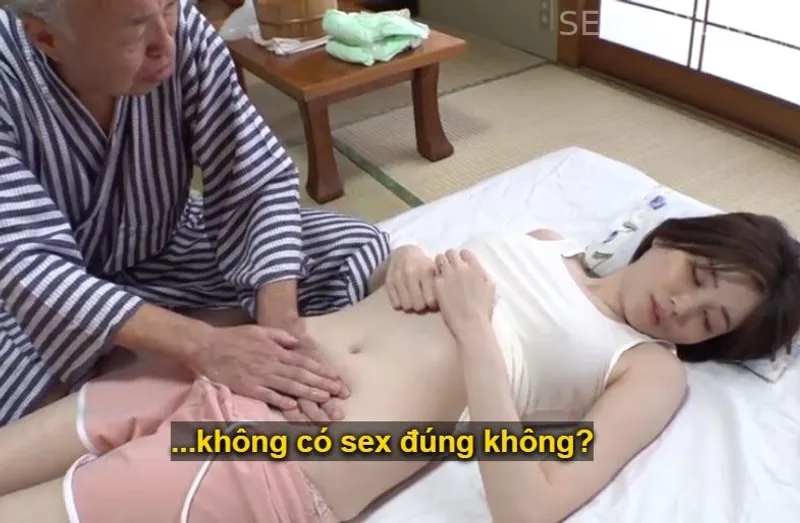 Vợ sắp cưới của con trai bị đau nhức nhờ bố ông xã có nghề mát-xa đấm bóp và cái kết